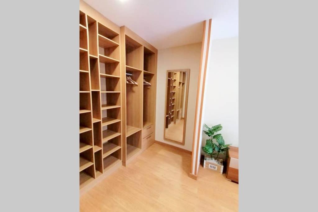 Bajo Las Estrellas Apartment Lugo Bagian luar foto