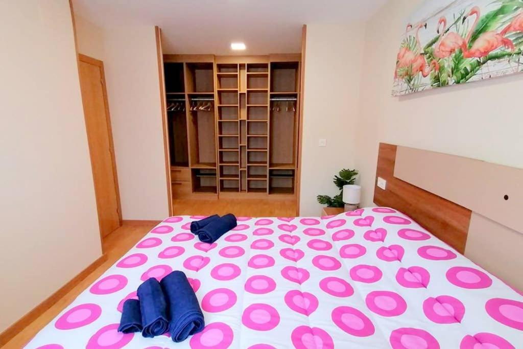 Bajo Las Estrellas Apartment Lugo Bagian luar foto